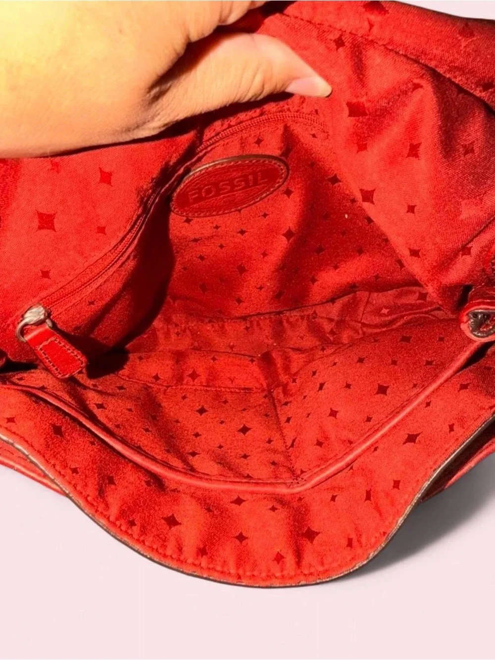 Fossil Maddox Red Pebbled Leather Crossbody Bag Turn Lock Key Charm Y2K Western
